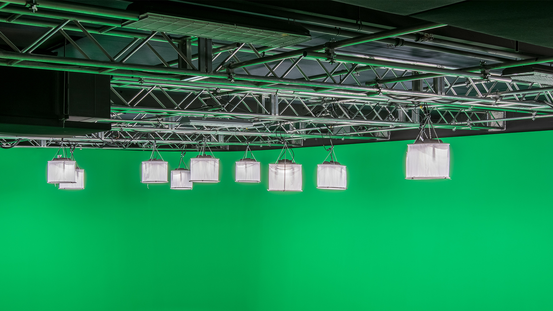 wirework-green-screen-sf-south-bay-studio